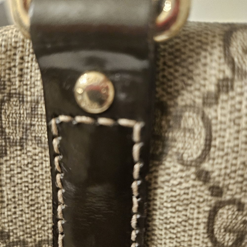 👜 Gucci GG Supreme Boston Satchel - Picture 12 of 15